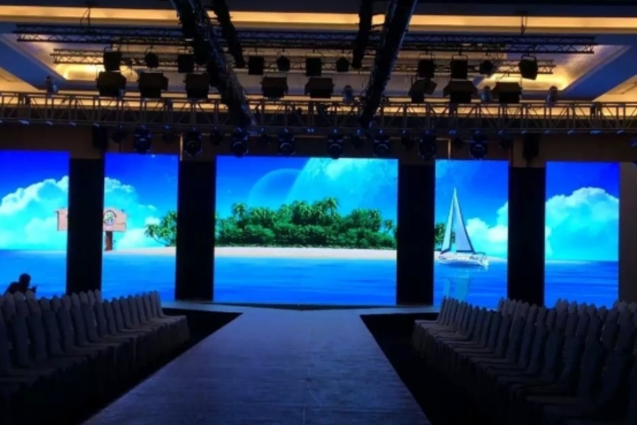In – depth Analysis-High Technology Indoor LED Large Screen Displays ...